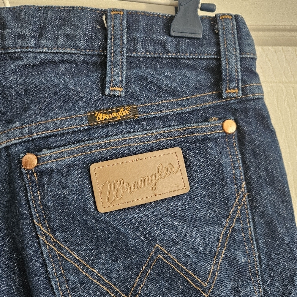 Vintage 90s Wrangler 100% Cotton Cowboy Cut Western Jeans - Picture 6 of 10